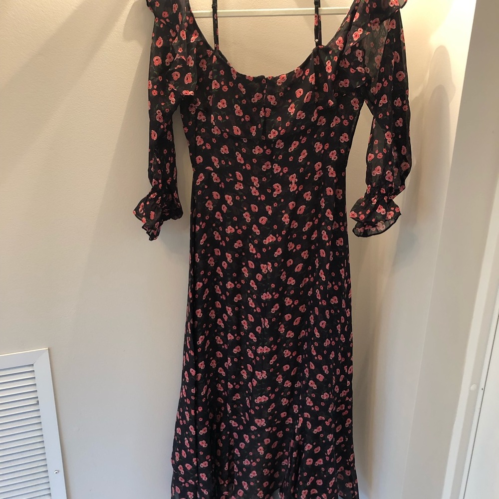 Intermix Cold Shoulder Dress - Picture 5 of 5